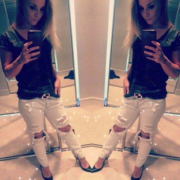 MEET THE POSHER! - Picture 2 of 4